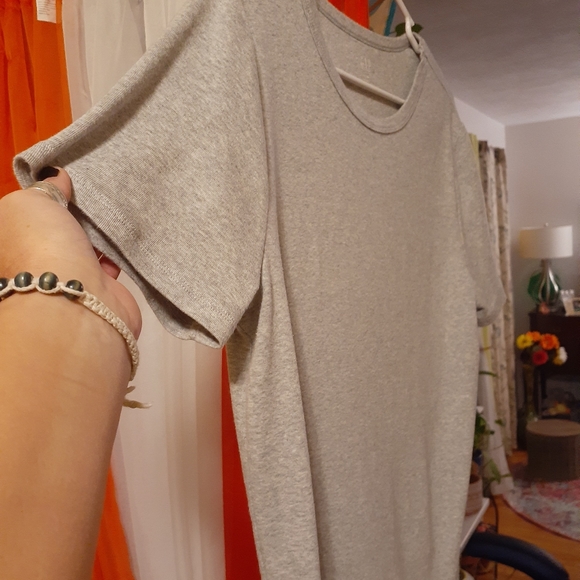 Top - Picture 4 of 9